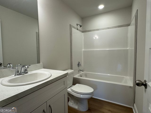 176 Country World Drive, Macon, GA 31211