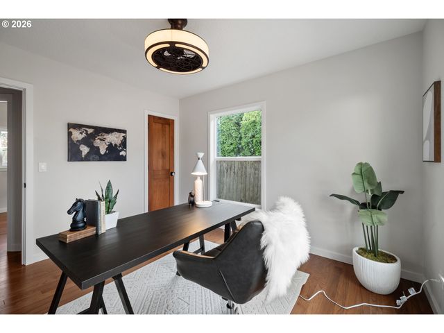 7116 N CURTIS Ave, Portland, OR 97217