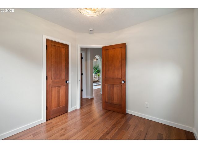 7116 N CURTIS Ave, Portland, OR 97217