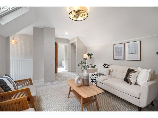 7116 N CURTIS Ave, Portland, OR 97217