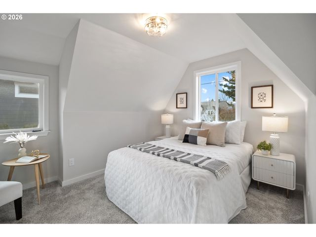 7116 N CURTIS Ave, Portland, OR 97217