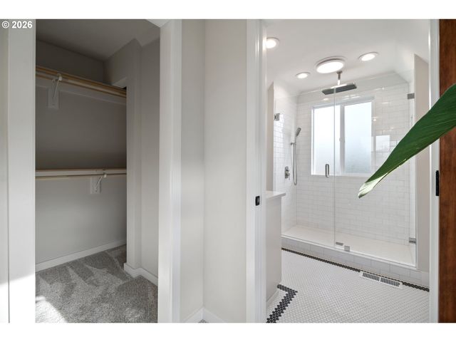 7116 N CURTIS Ave, Portland, OR 97217