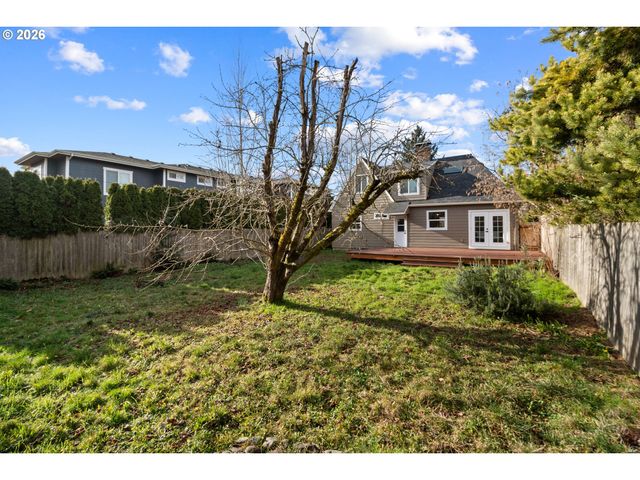 7116 N CURTIS Ave, Portland, OR 97217