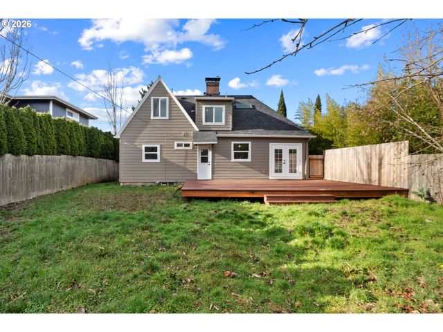 7116 N CURTIS Ave, Portland, OR 97217