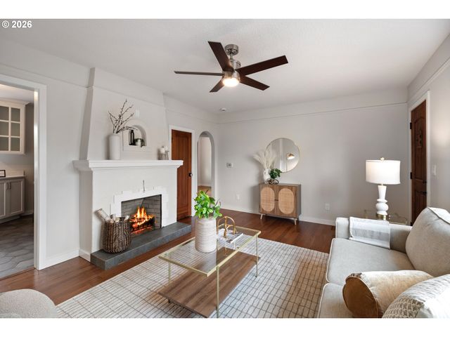 7116 N CURTIS Ave, Portland, OR 97217