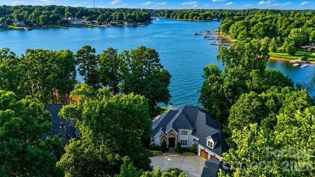 182 Malibu Road, Mooresville, NC 28117