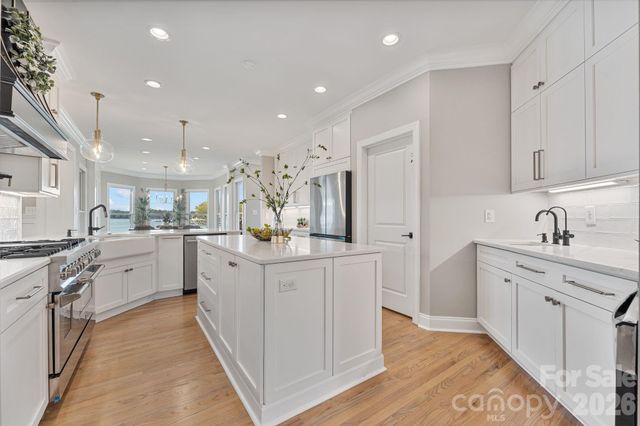 182 Malibu Road, Mooresville, NC 28117