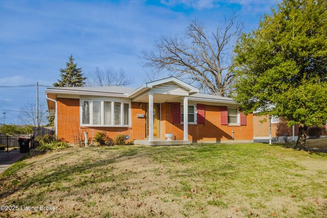 4211 Blossomwood Dr, Louisville, KY 40220