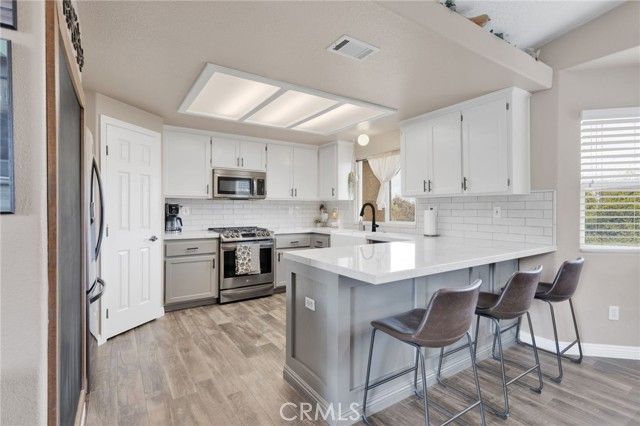 6297 Coleridge, Oak Hills, CA 92344