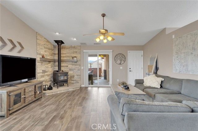 6297 Coleridge, Oak Hills, CA 92344