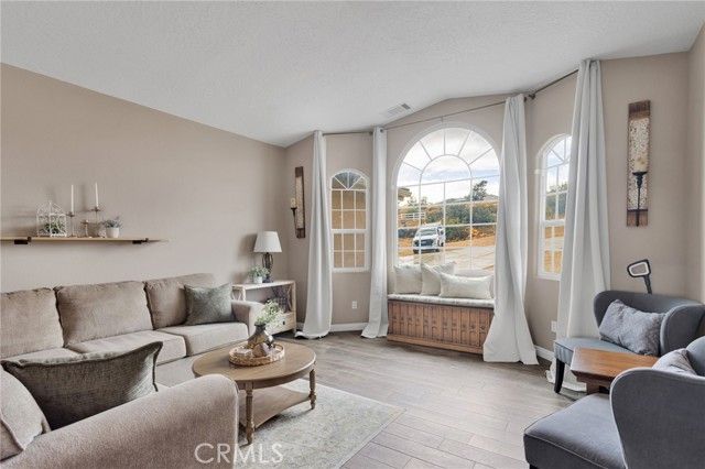 6297 Coleridge, Oak Hills, CA 92344