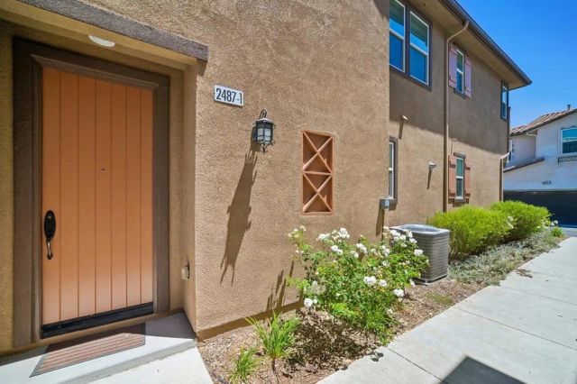 2487 Ascending Oaks Lane 1, Simi Valley, CA 93063