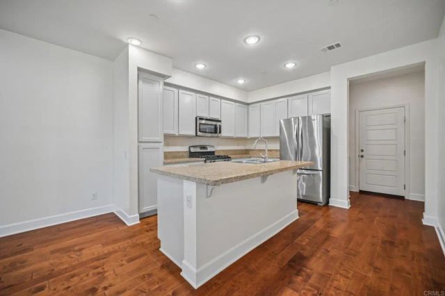 2487 Ascending Oaks Lane 1, Simi Valley, CA 93063