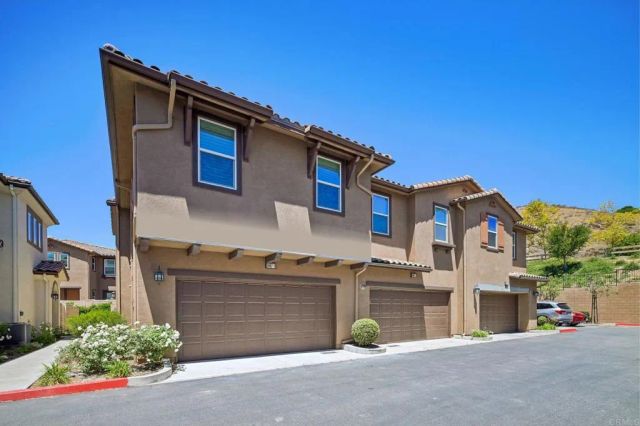 2487 Ascending Oaks Lane 1, Simi Valley, CA 93063