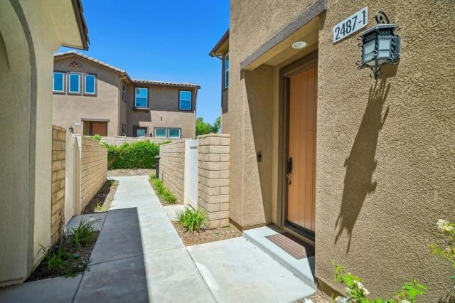 2487 Ascending Oaks Lane 1, Simi Valley, CA 93063