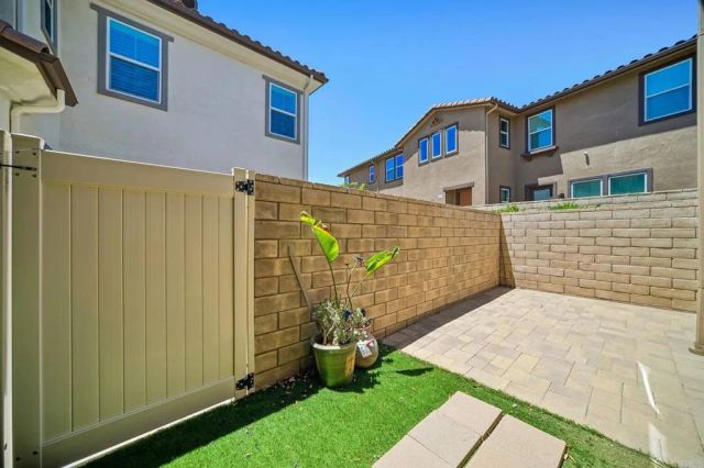 2487 Ascending Oaks Lane 1, Simi Valley, CA 93063