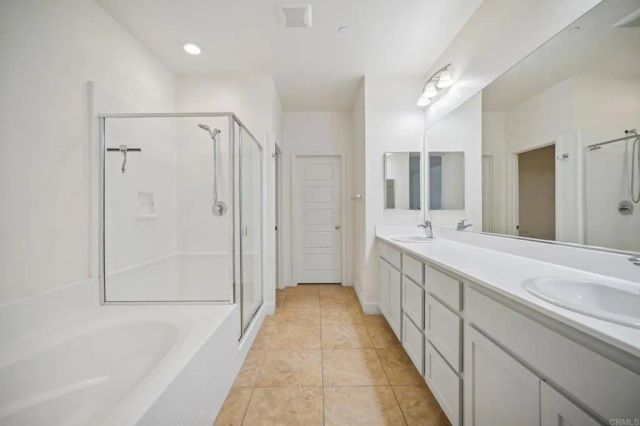 2487 Ascending Oaks Lane 1, Simi Valley, CA 93063
