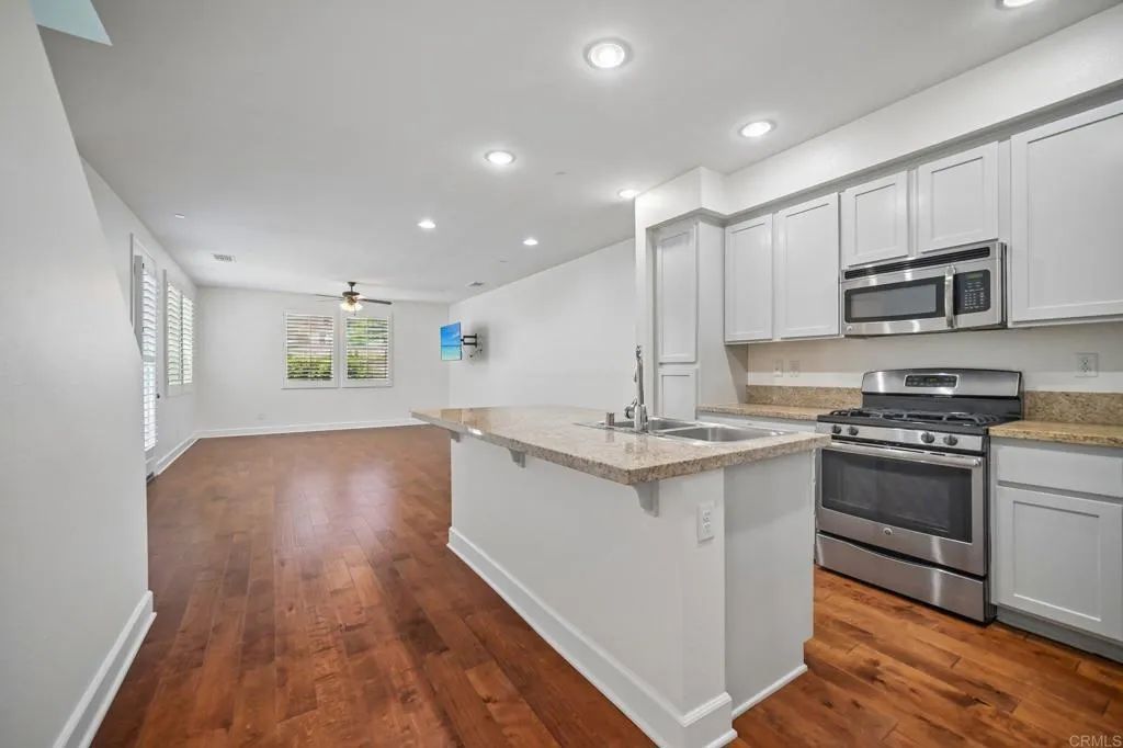 2487 Ascending Oaks Lane 1, Simi Valley, CA 93063