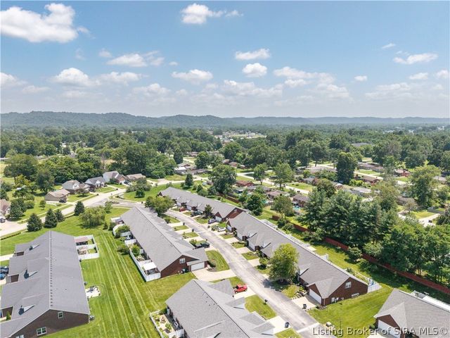 6616 Woods Mill Drive, Louisville, KY 40272