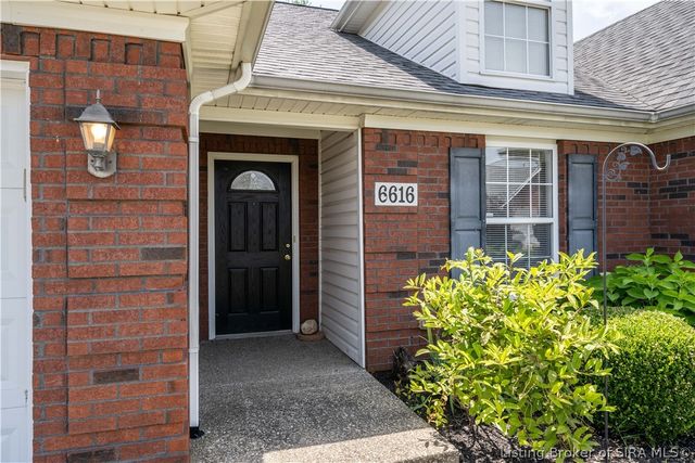 6616 Woods Mill Drive, Louisville, KY 40272