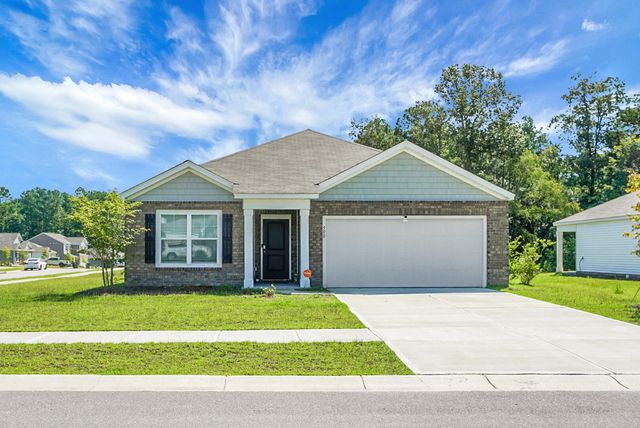 500 Shady Maple Street, Moncks Corner, SC 29461
