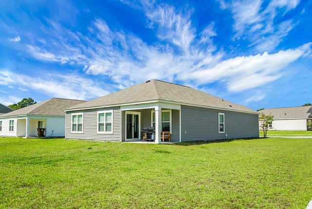 500 Shady Maple Street, Moncks Corner, SC 29461