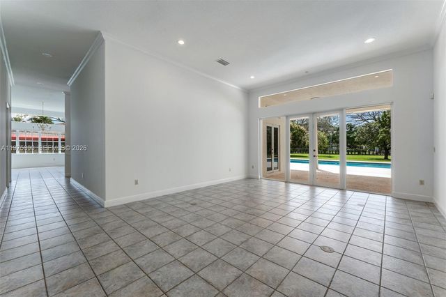 7280 SW 100th St, Pinecrest, FL 33156