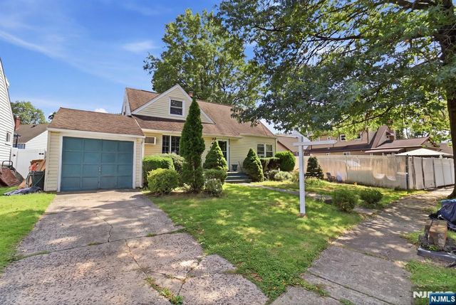 2 Yolanda Place, Lodi, NJ 07644