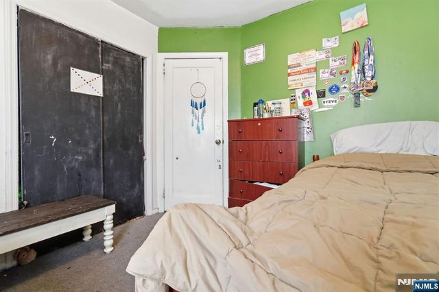 2 Yolanda Place, Lodi, NJ 07644
