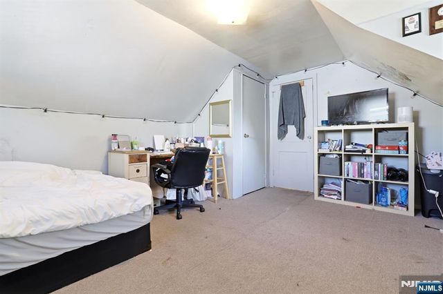 2 Yolanda Place, Lodi, NJ 07644