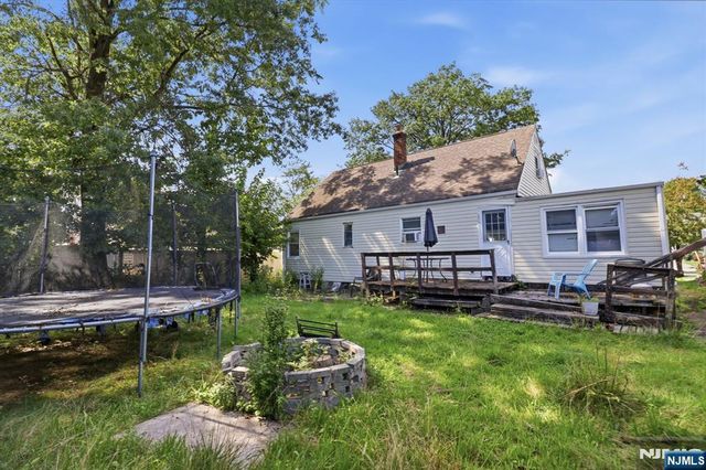 2 Yolanda Place, Lodi, NJ 07644