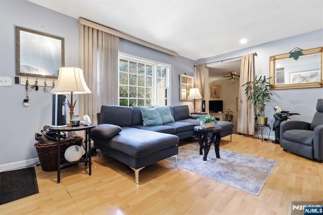 2 Yolanda Place, Lodi, NJ 07644