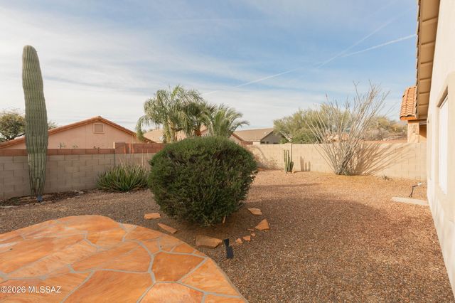 12727 N Blue Sage Drive, Marana, AZ 85658