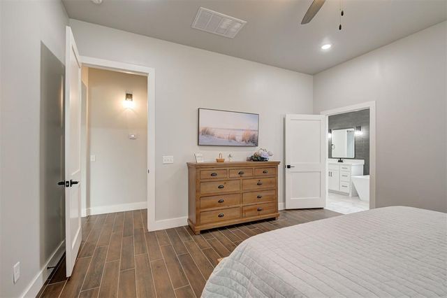 14528 Giverny Lane, Yukon, OK 73099