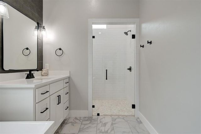 14528 Giverny Lane, Yukon, OK 73099