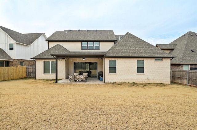 14528 Giverny Lane, Yukon, OK 73099