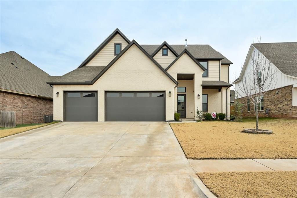 14528 Giverny Lane, Yukon, OK 73099