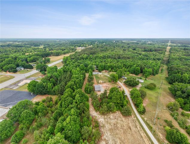 109 Wilton E. Hall Road, Starr, SC 29684