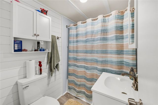 109 Wilton E. Hall Road, Starr, SC 29684