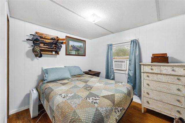 109 Wilton E. Hall Road, Starr, SC 29684