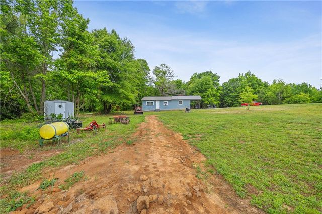 109 Wilton E. Hall Road, Starr, SC 29684