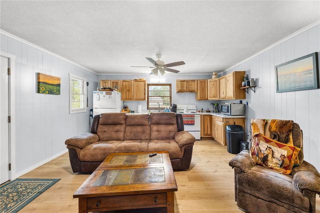 109 Wilton E. Hall Road, Starr, SC 29684