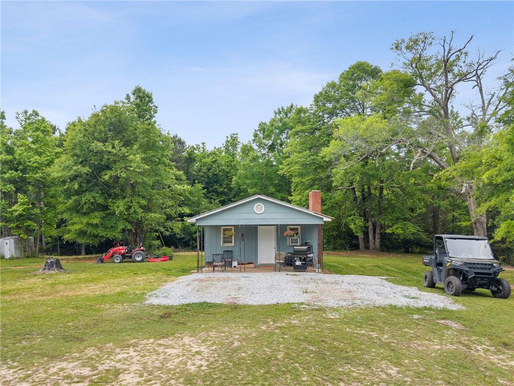 109 Wilton E. Hall Road, Starr, SC 29684