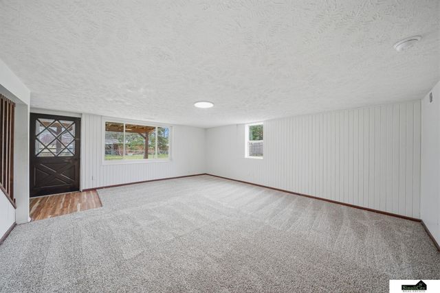 3621 Lowell Avenue, Lincoln, NE 68506