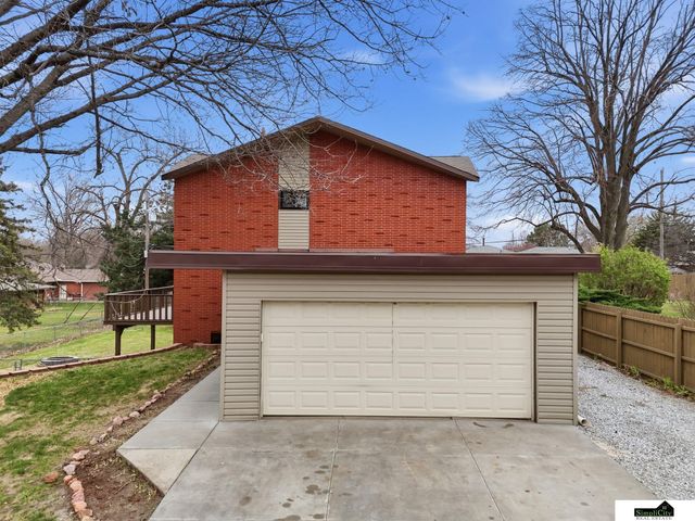 3621 Lowell Avenue, Lincoln, NE 68506