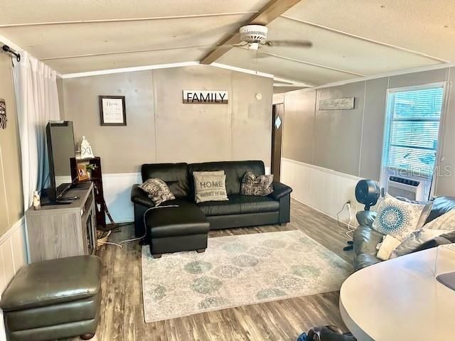 559 SW 15TH COURT, Bell, FL 32619