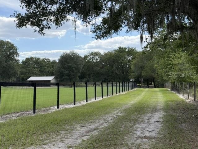 559 SW 15TH COURT, Bell, FL 32619