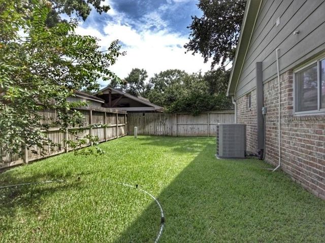 15715 Tumbling Rapids Drive, Houston, TX 77084
