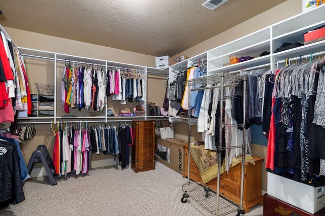 3901 E Villa Way, Springfield, MO 65809