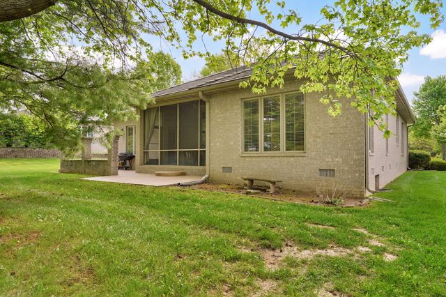 3901 E Villa Way, Springfield, MO 65809